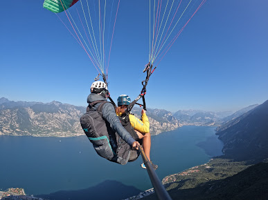 Tandem Paragliding Lake Garda